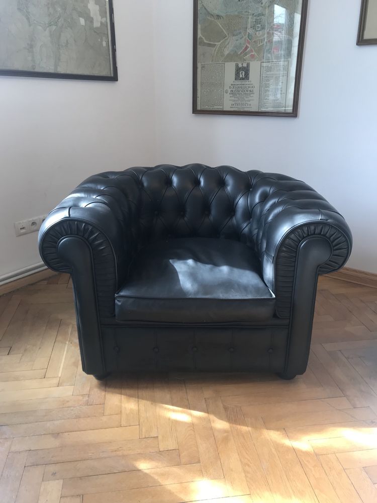 Sofa i fotel Typu Charleston Czarna skóra