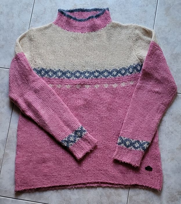 Calça ganga e camisola de lã