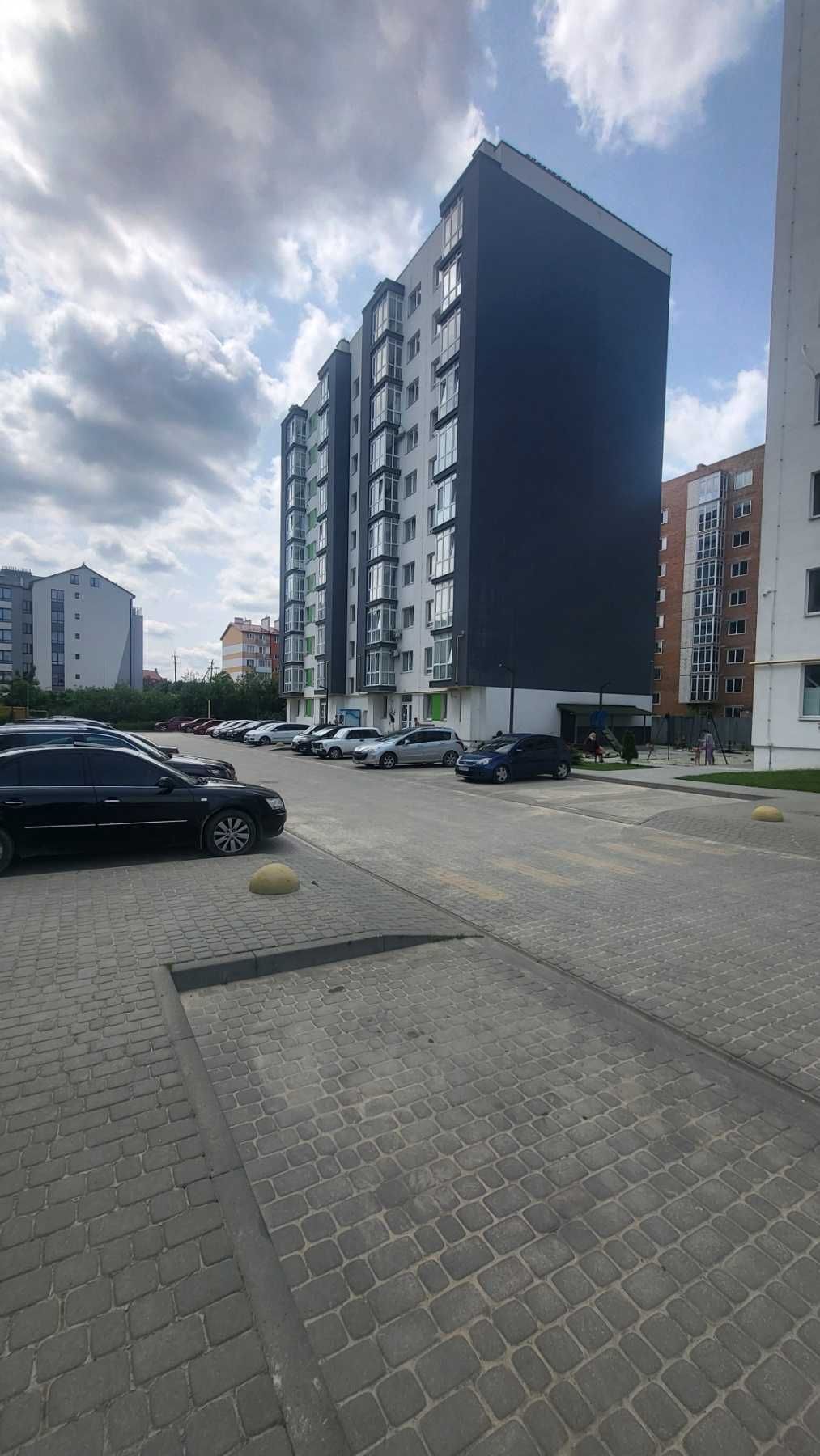 Продаж 1 к Винники вул. Кільцева 15