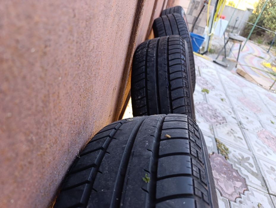 Продам диски с резиной 195.60R15