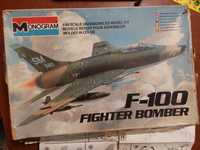 Модель самолета F-100D Super Sabre