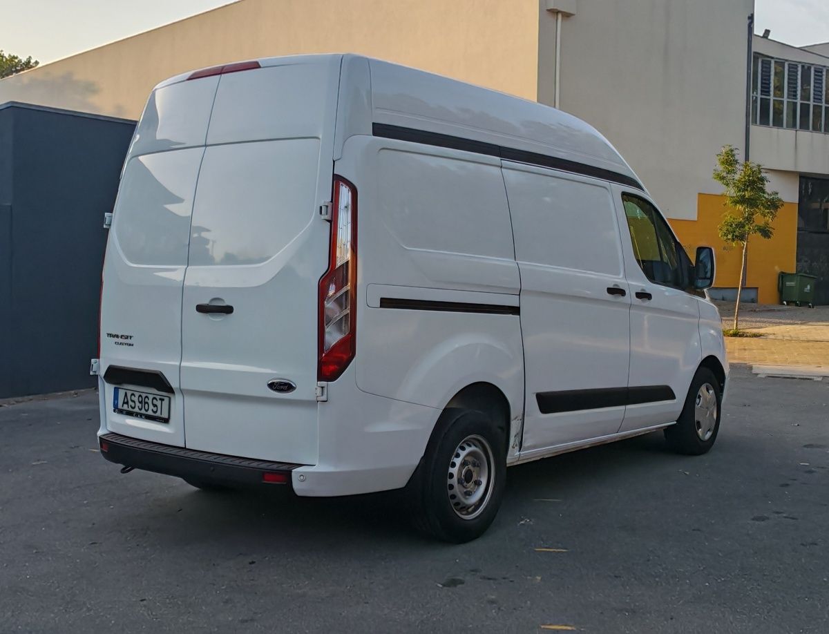 Ford Transit Custom com Frio