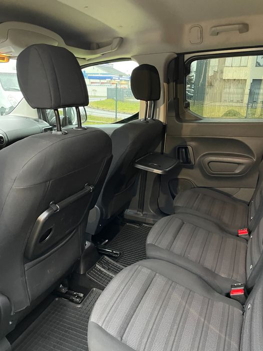Wynajem Opel Combo XL van 7 osobowy bus wolne terminy narty wakacje