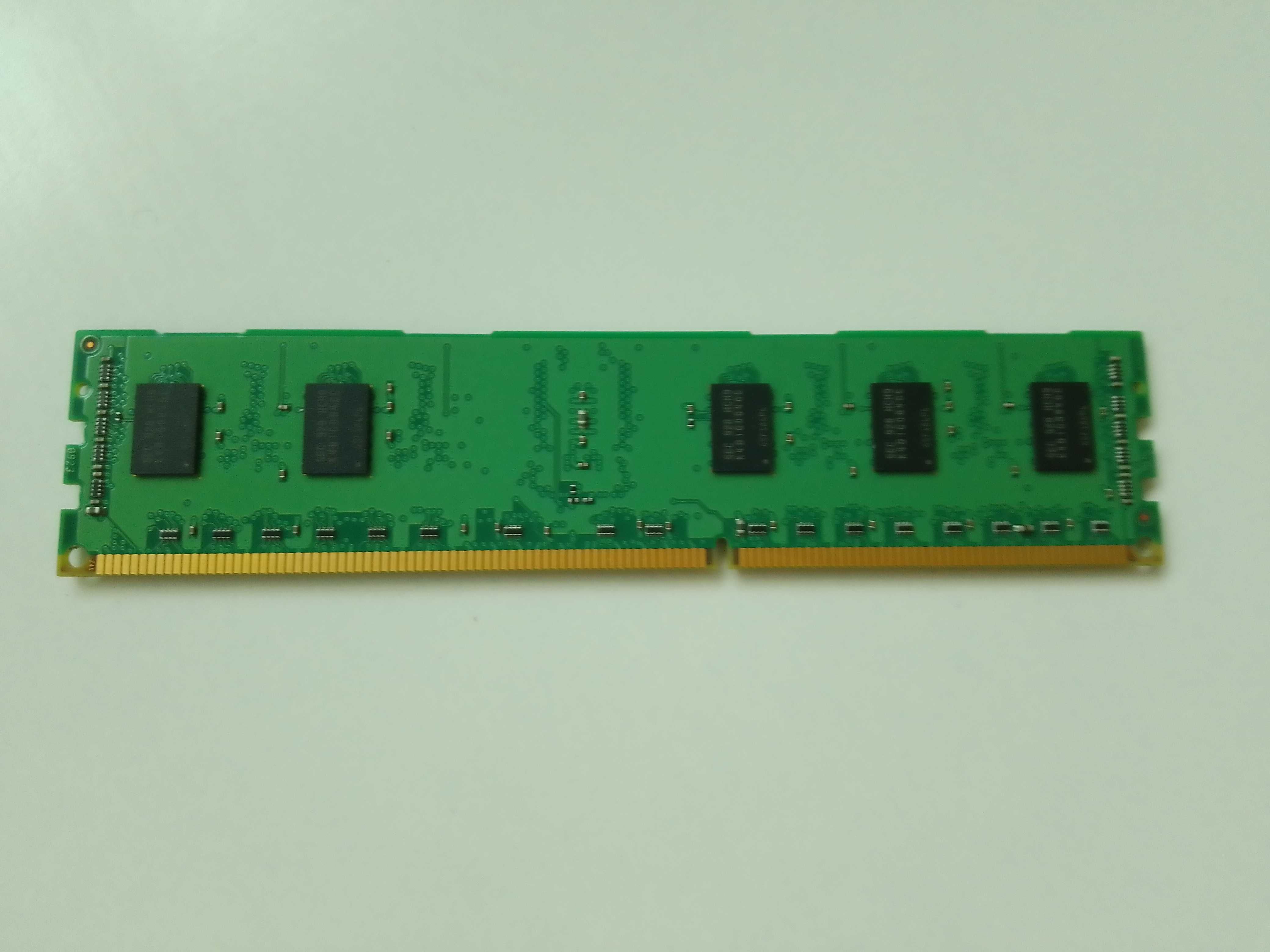 Pamięć RAM  Samsung 393B2873EH1 1GB 1Rx8 PC3-10600R (002870)