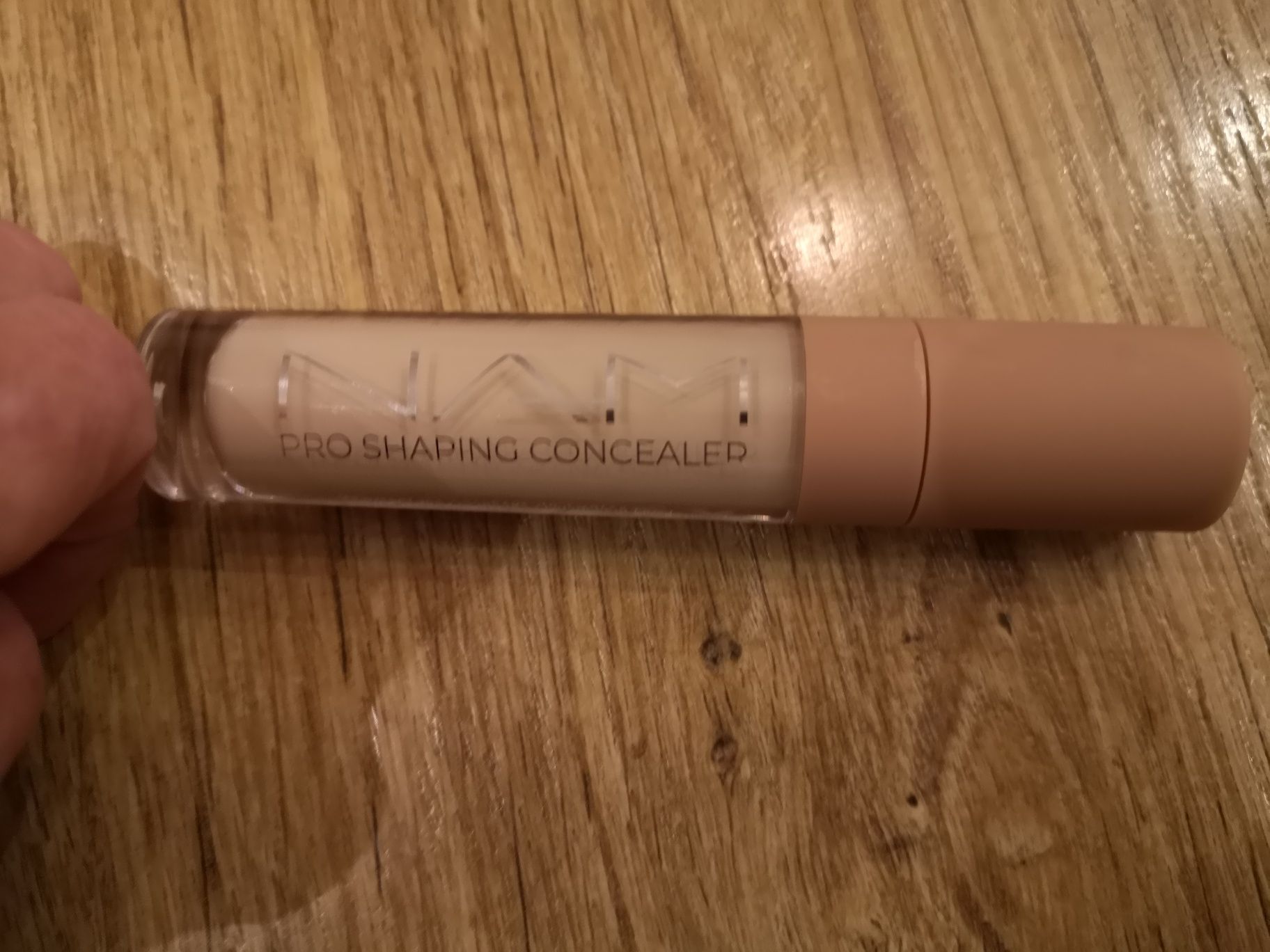 Korektor NAM pro shaping concealer