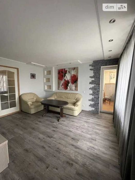 Надаємо безкоштовне житло з наданням роботи