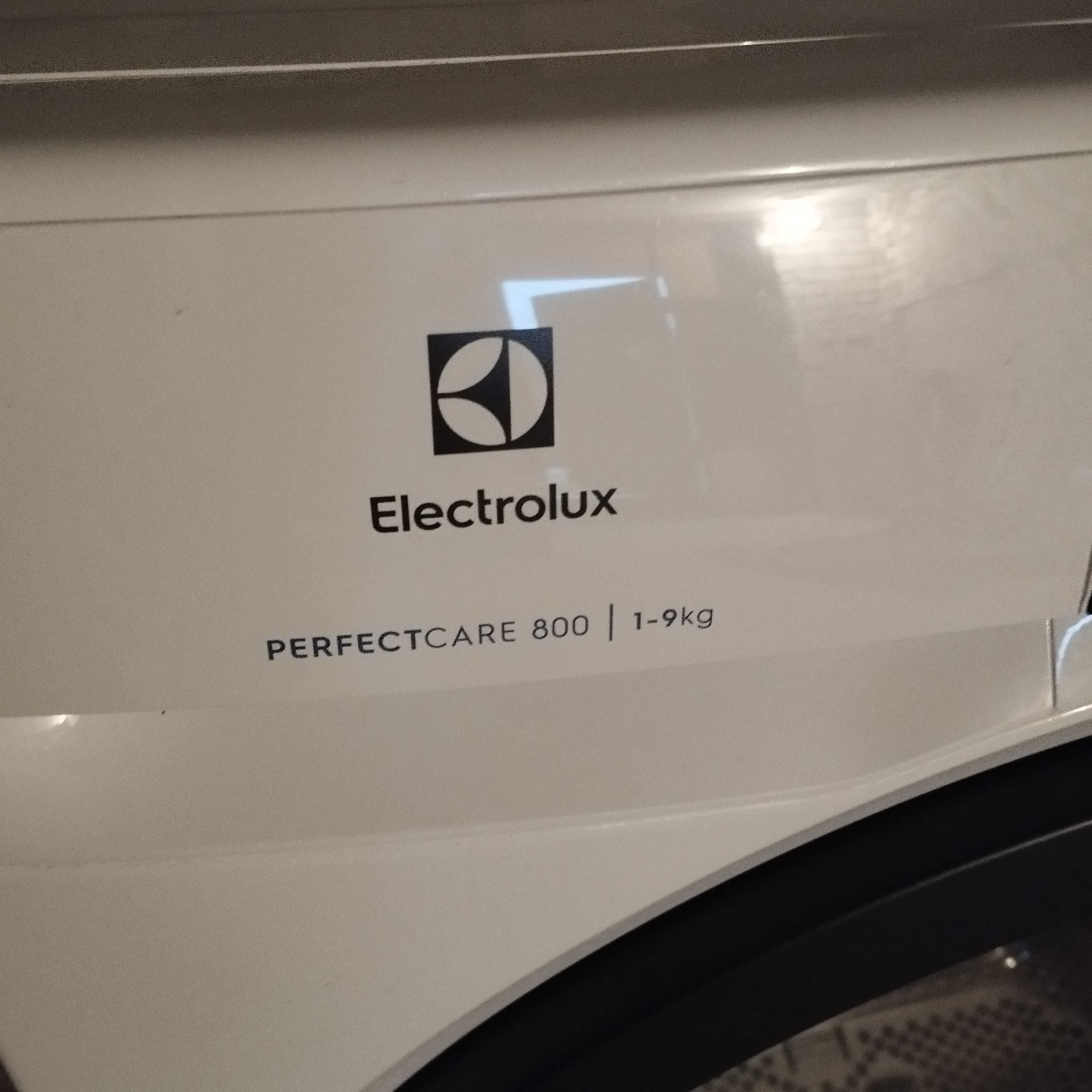 Electrolux PerfectCare 800 автомат сушильний