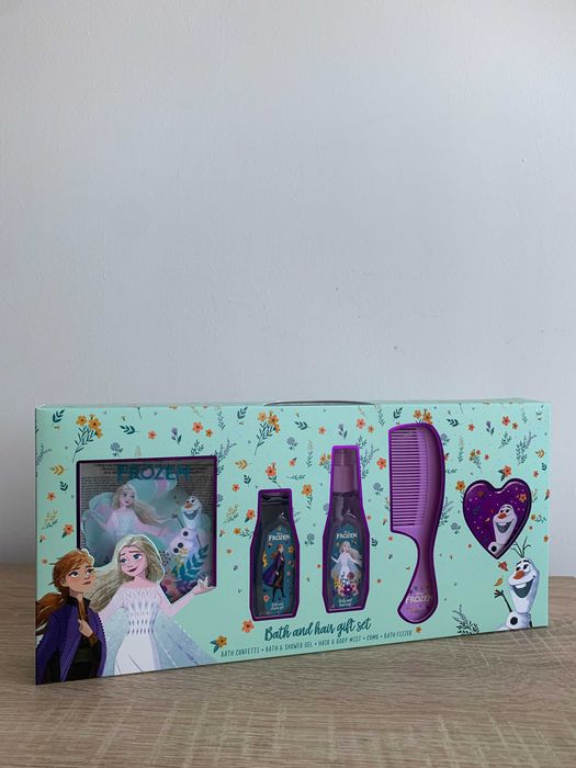 В НАЯВНОСТІ Набір косметичний Крижане серце. Frozen Ельза