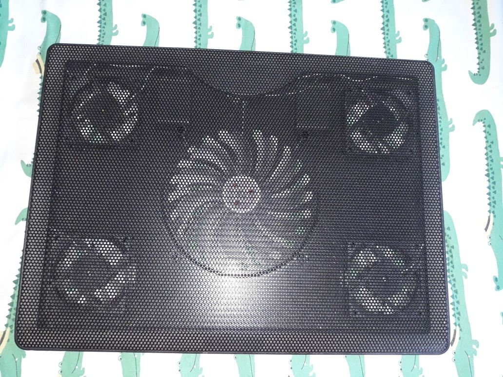 Podstawka chłodząca pod laptop MODECOM_MC-CF15 Silent Fan Czarna