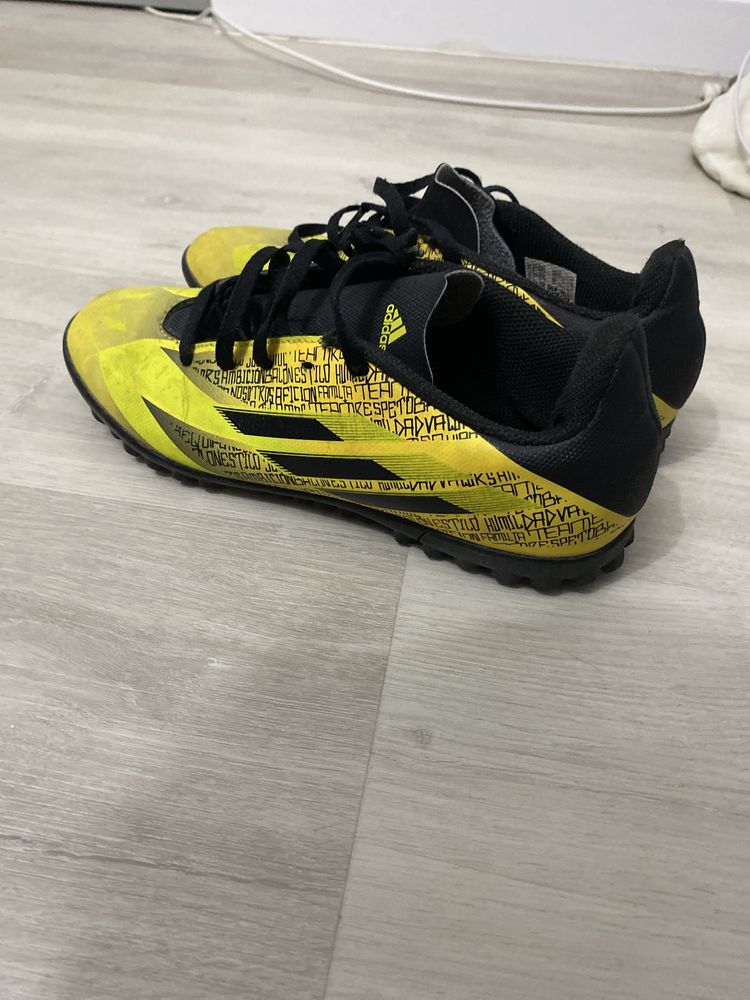 Chiteiras de futsal linha messi