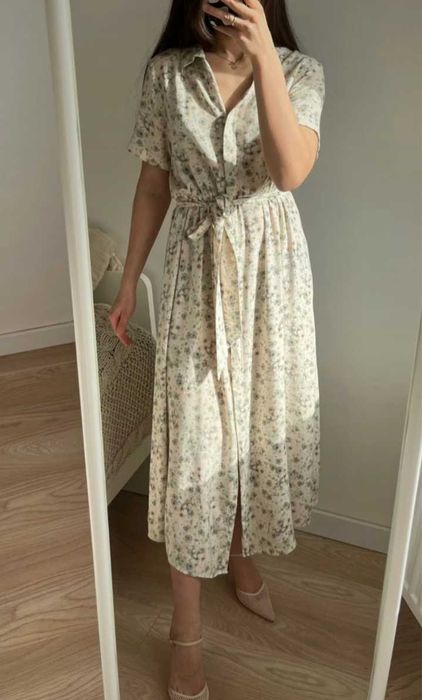 H&M delikatna sukienka w kwiatuszki wiskoza