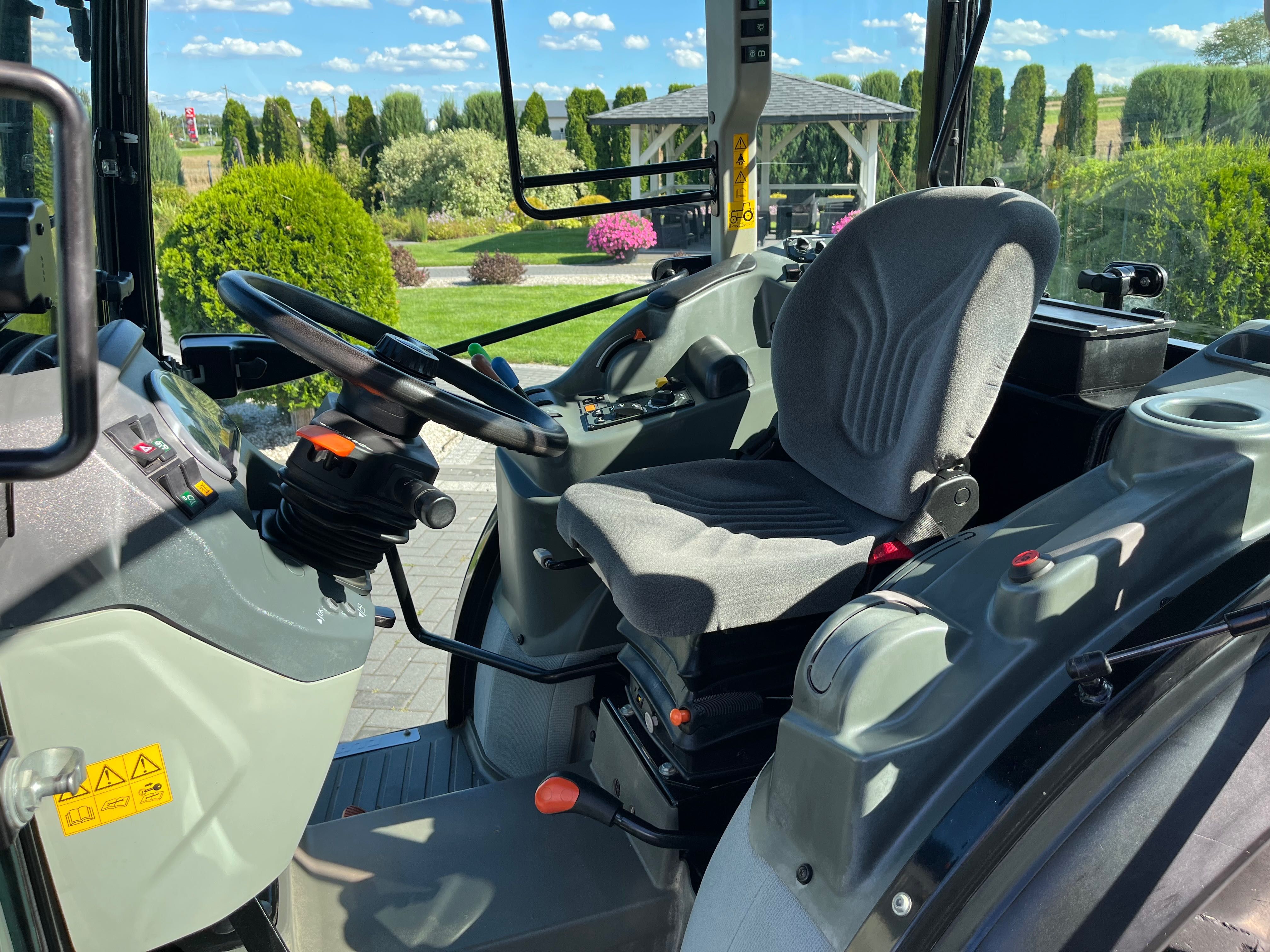 Claas Nexos 250vl Sprowadzony  super stan ciągnik sadowniczy Tuz
