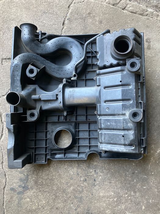 Skoda Fabia I - obudowa filtra powietrza