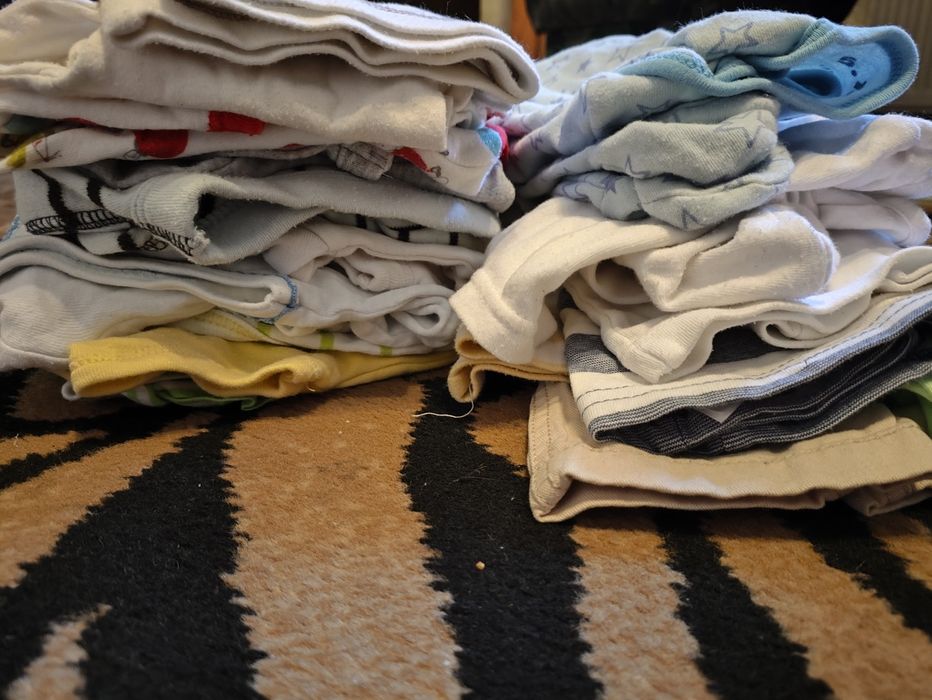 Duża paczka ubranek r.56/62