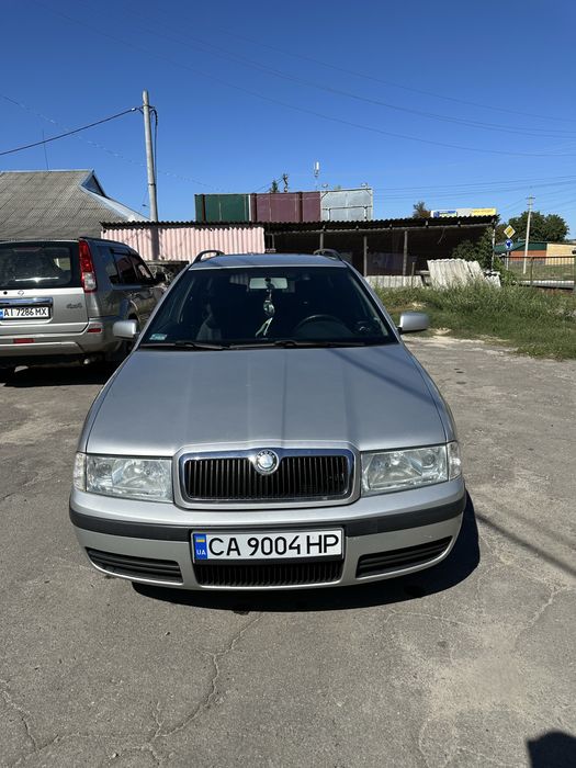 Продам skoda octavia tour