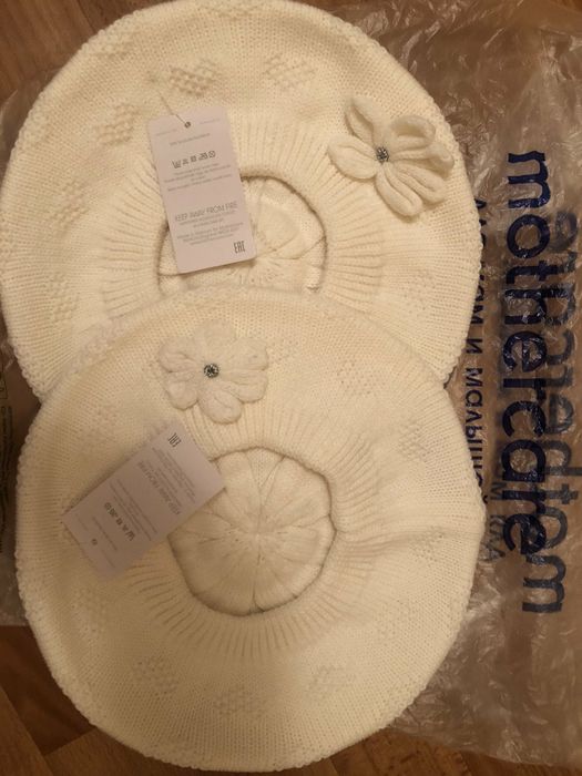 Береты фирмы. mothercare