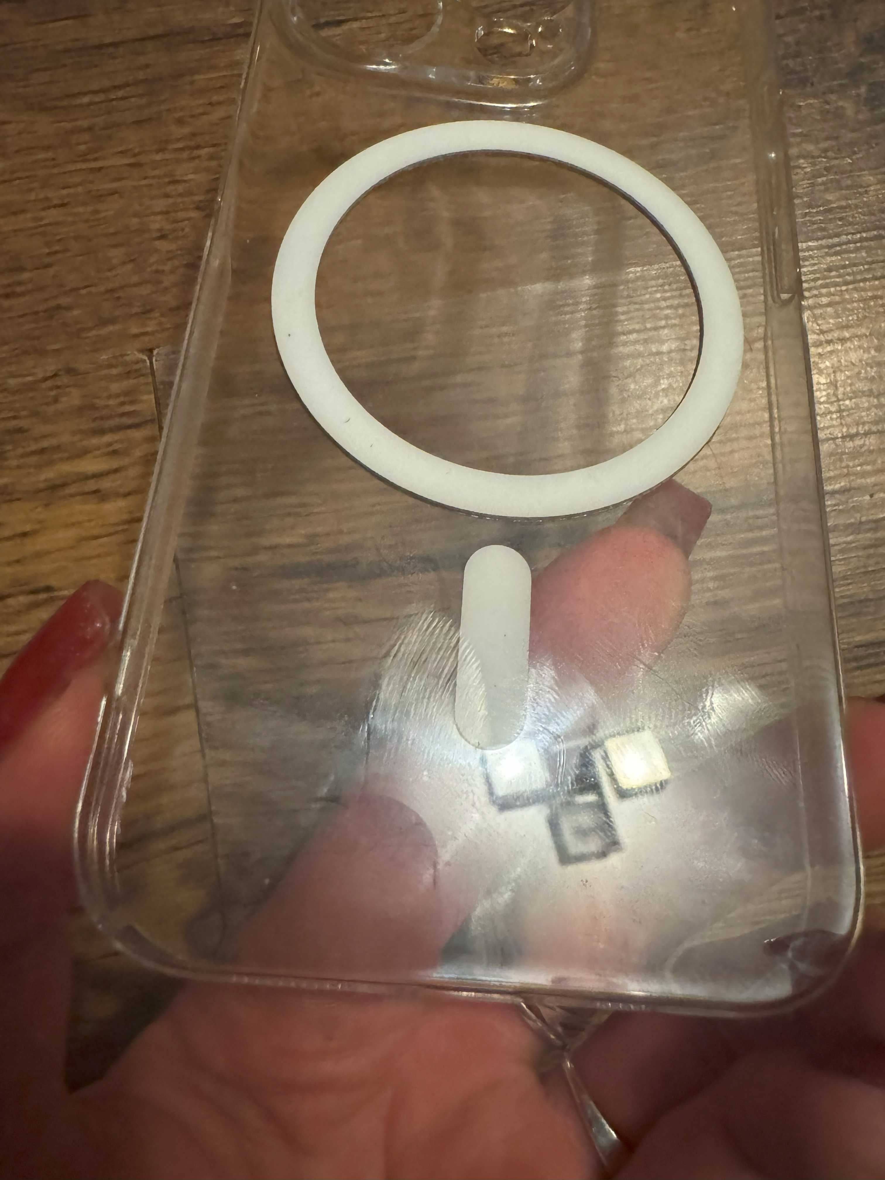 Etui przezroczyste, białe, Iphone 15 pro, magsafe, magnes