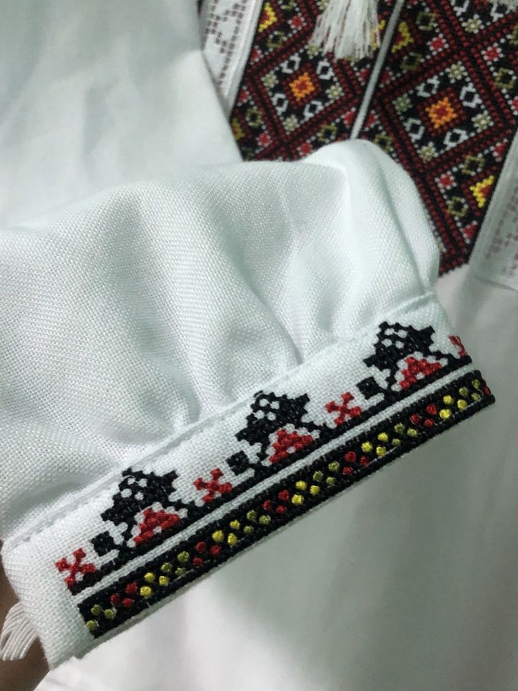 РОЗПРОДАЖ!!!Чоловіча вишиванка