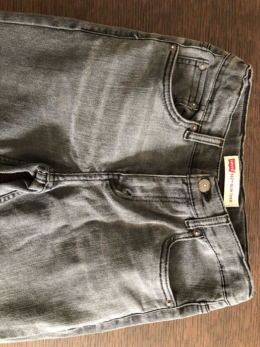 Calças Levi's 512 (14A)