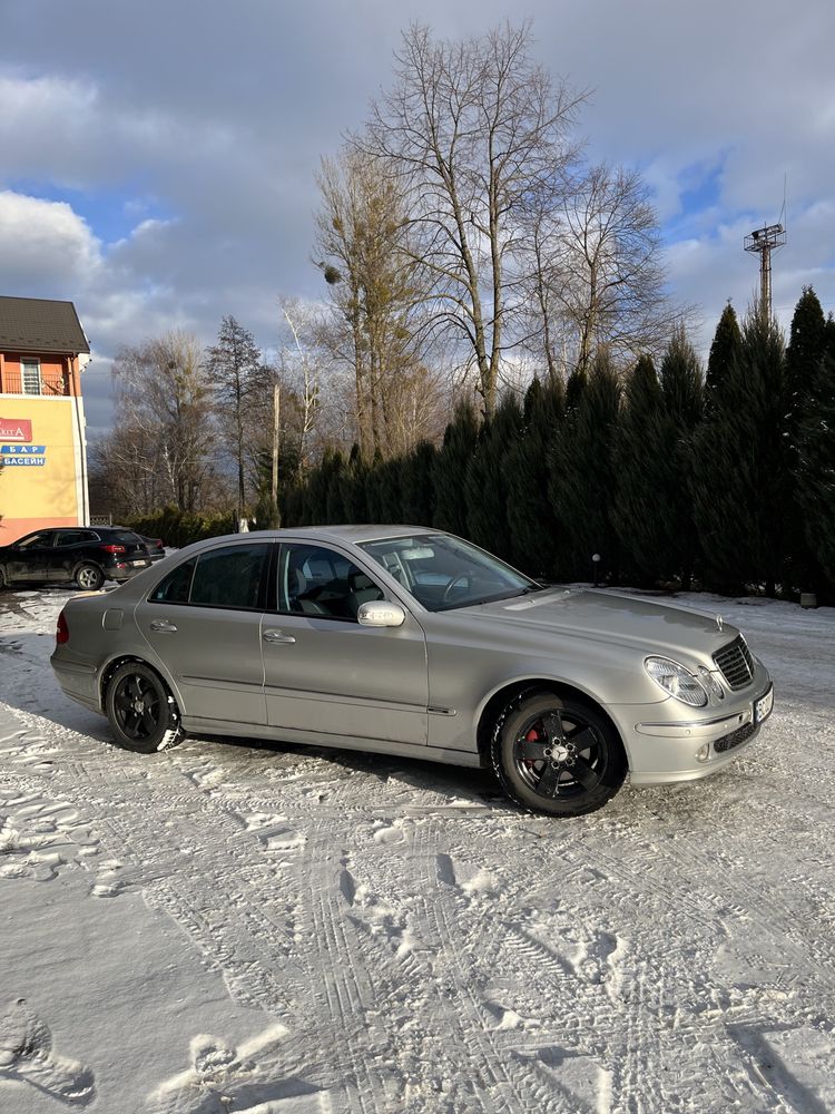 Mercedes-benz e-class w211