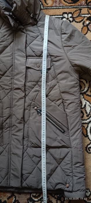 Жіноча зимова куртка