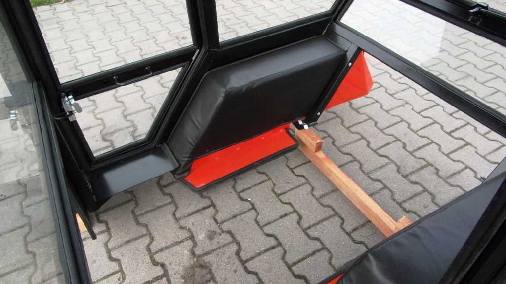 Kabina ciągnika T25 T-25 z błotnikami. DOSTAWA - RATY !!!