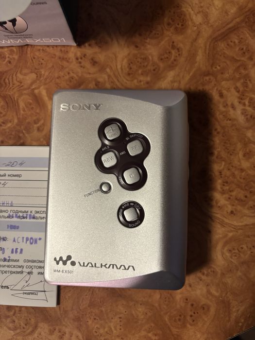 Касетний плеєр sony walkman wm-ex501