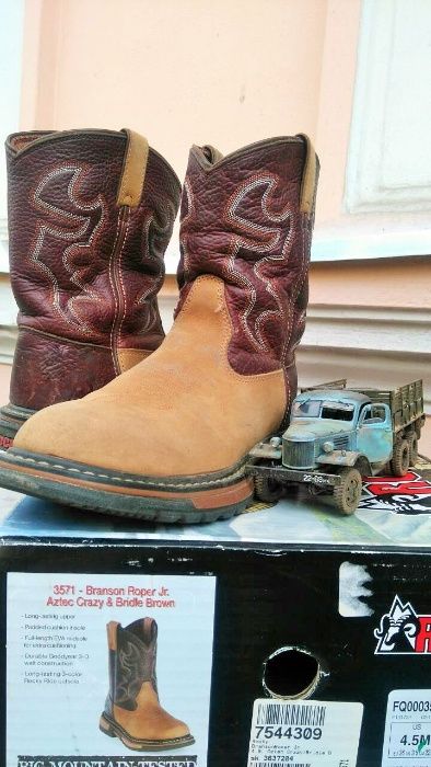 Осенние супер стильные кожанные сапоги Rocky (США) на мальчика, р.36