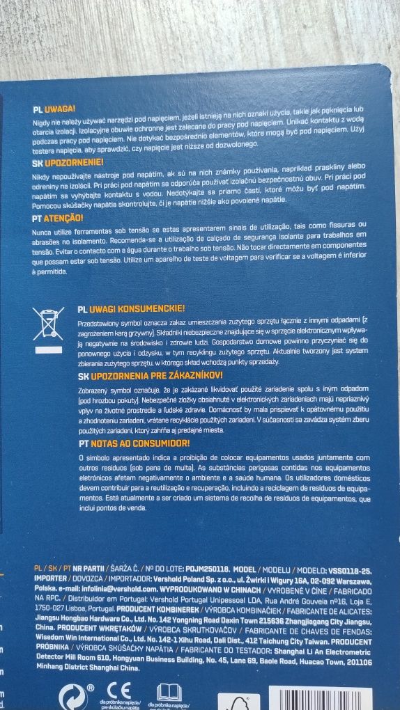 Wkrętak izolowany VDE z wymiennymi grotami