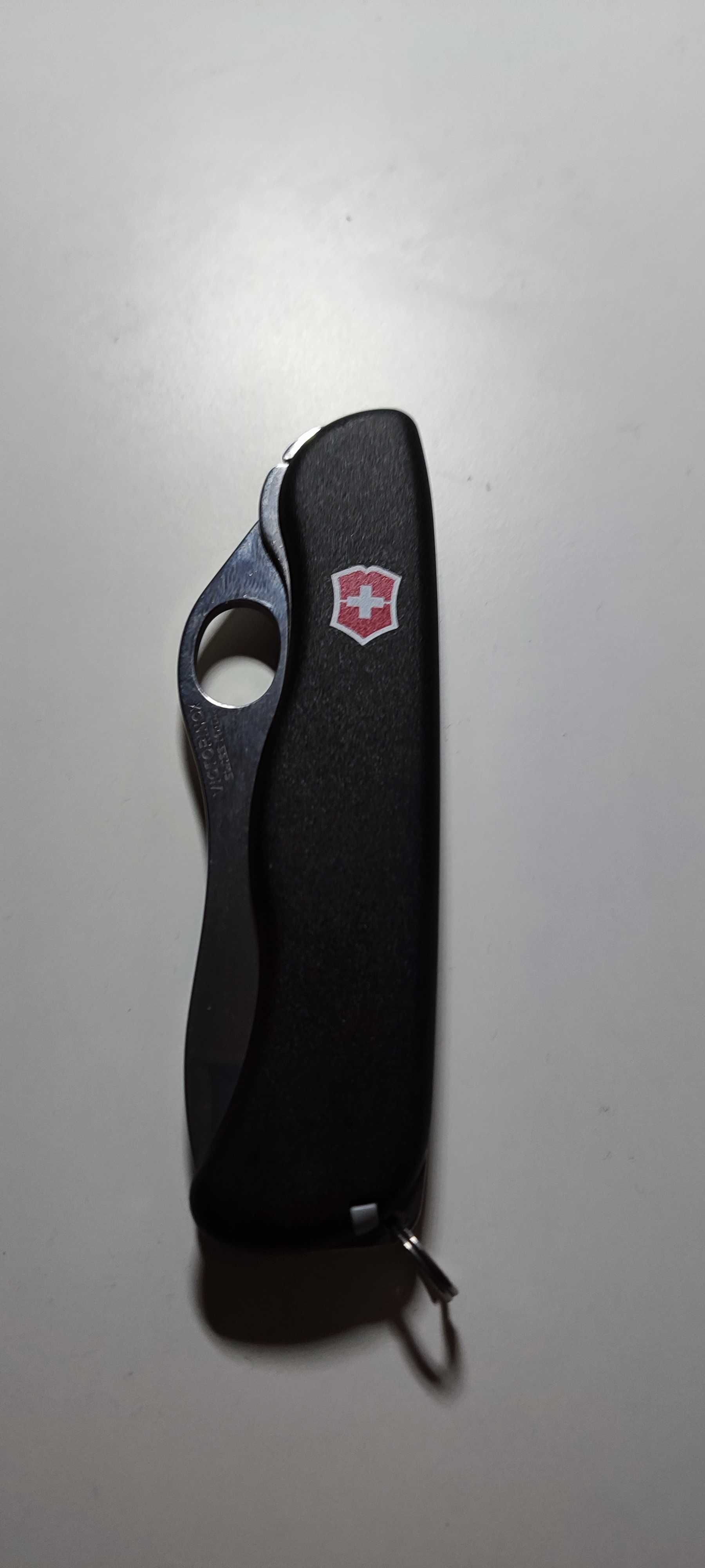 Victorinox One hand