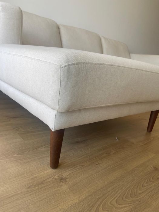 Sofá chaise longue beje - Gato Preto