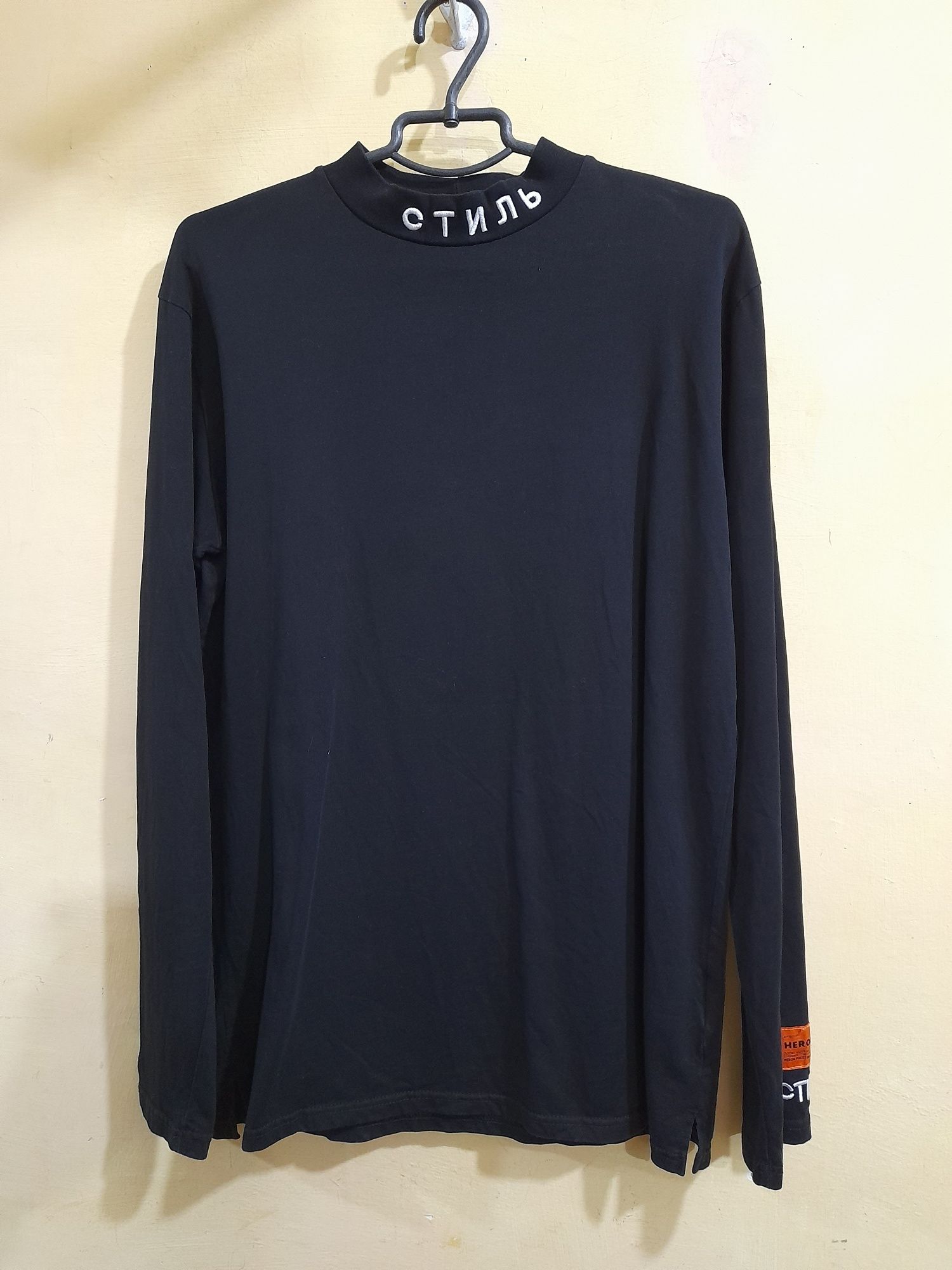 Heron Preston чорний гольф лонгслив чоловічий з вишивкою стиль