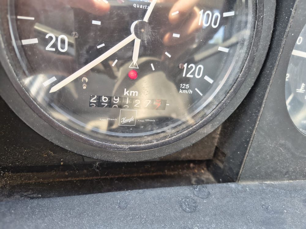 Zadbana, wszystko sprawne, bezawaryjna laweta do 100 km bez tacho