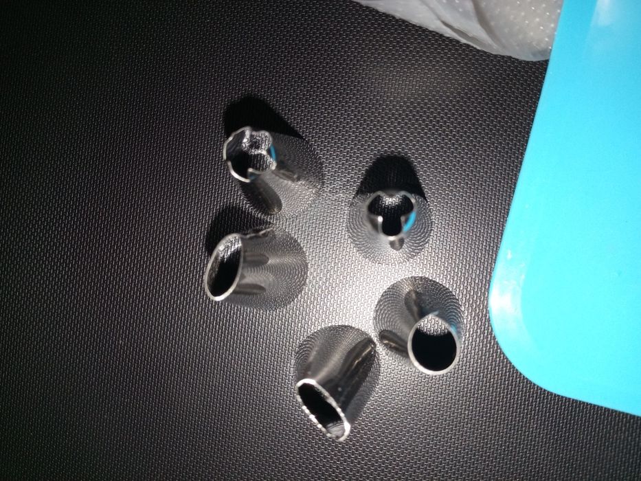 Набор для торта, шпатель для вирівнювання, мішки та насадки для крему,