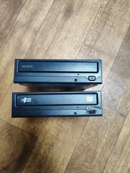 Продам неробочі dvd ROM 2 шт