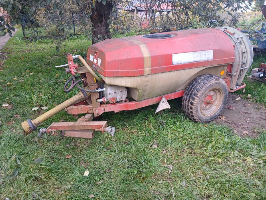 Opryskiwacz sadowniczy Holder