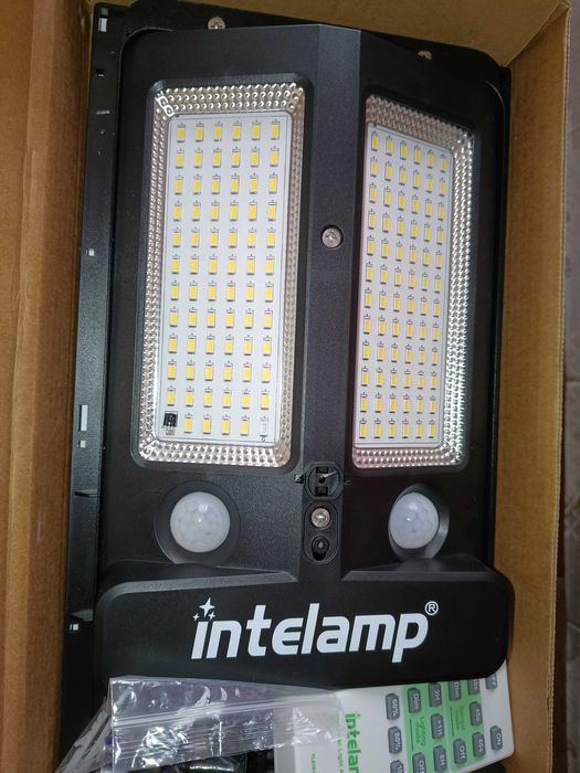 Intellamp solarna uszkodzony panel