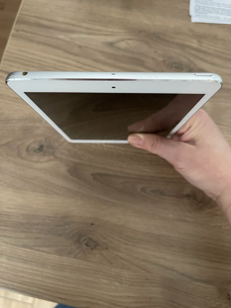 Планшет Apple iPad mini