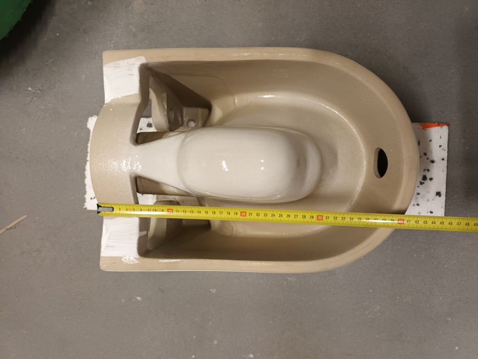 Misa wc wisząca, muszla wc