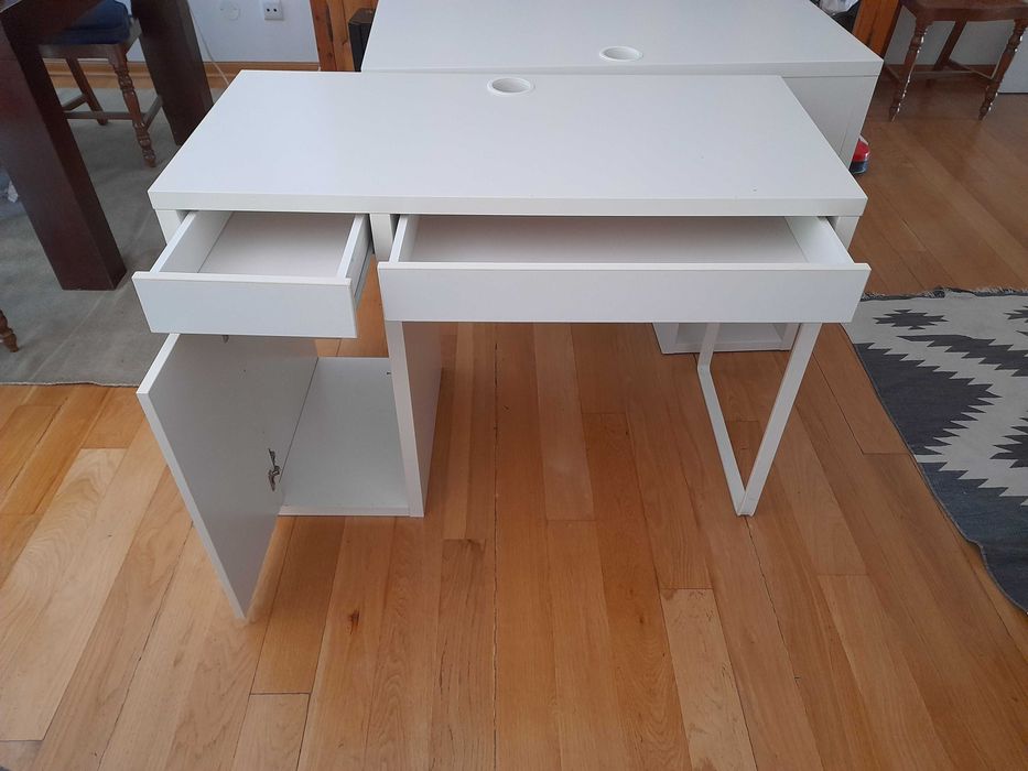 Secretária Branca IKEA (duas)
