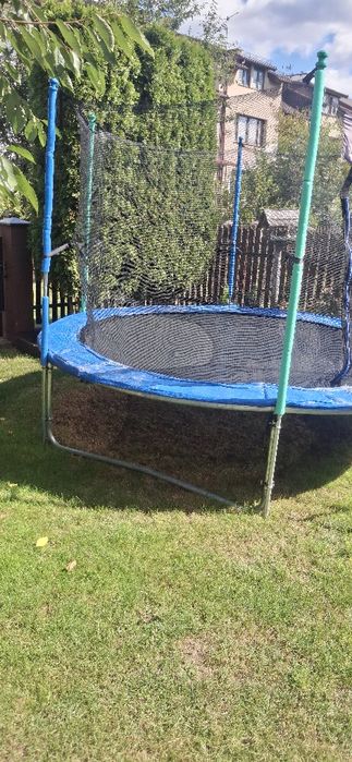 Sprzedam trampolinę.