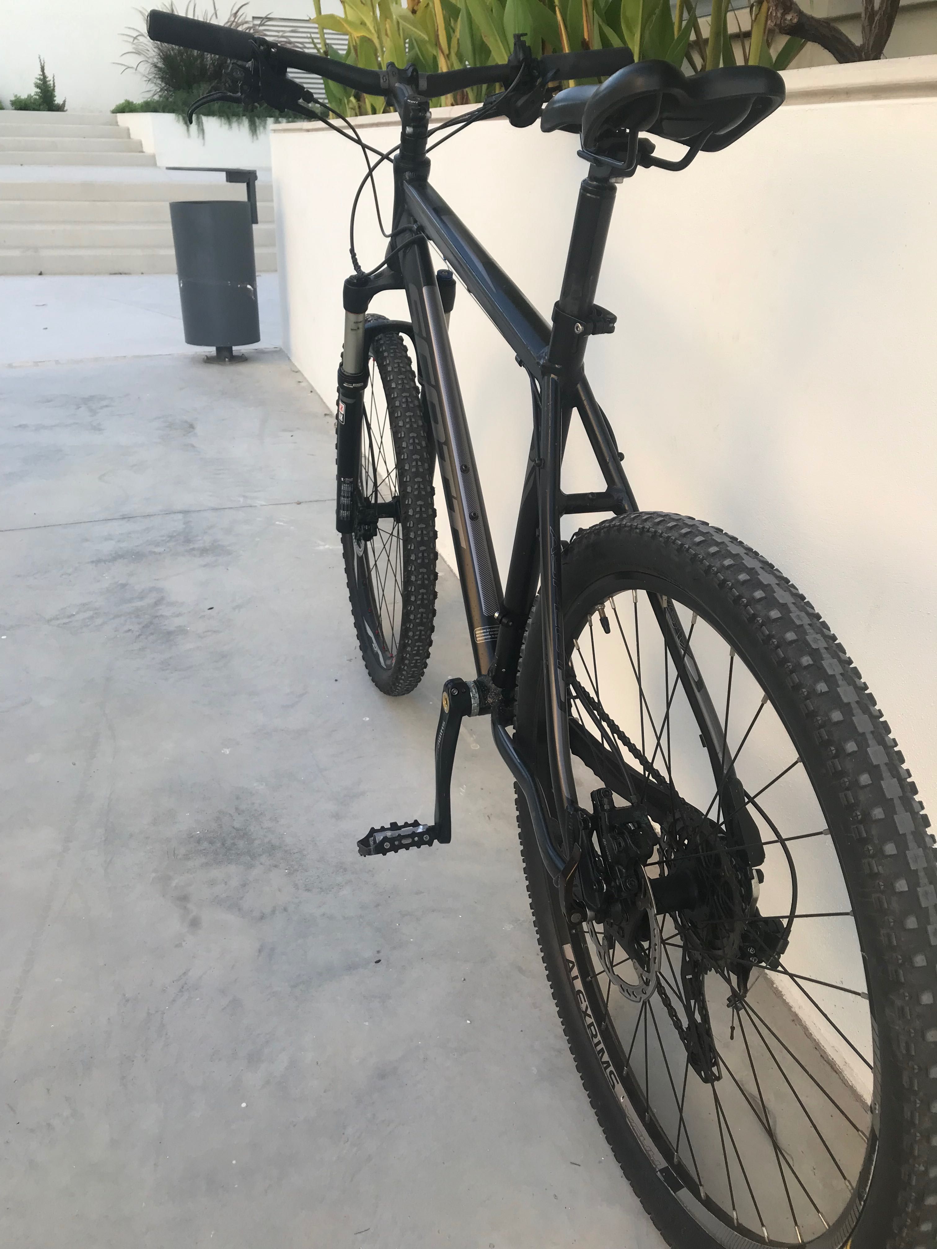 Bicicleta de btt scott