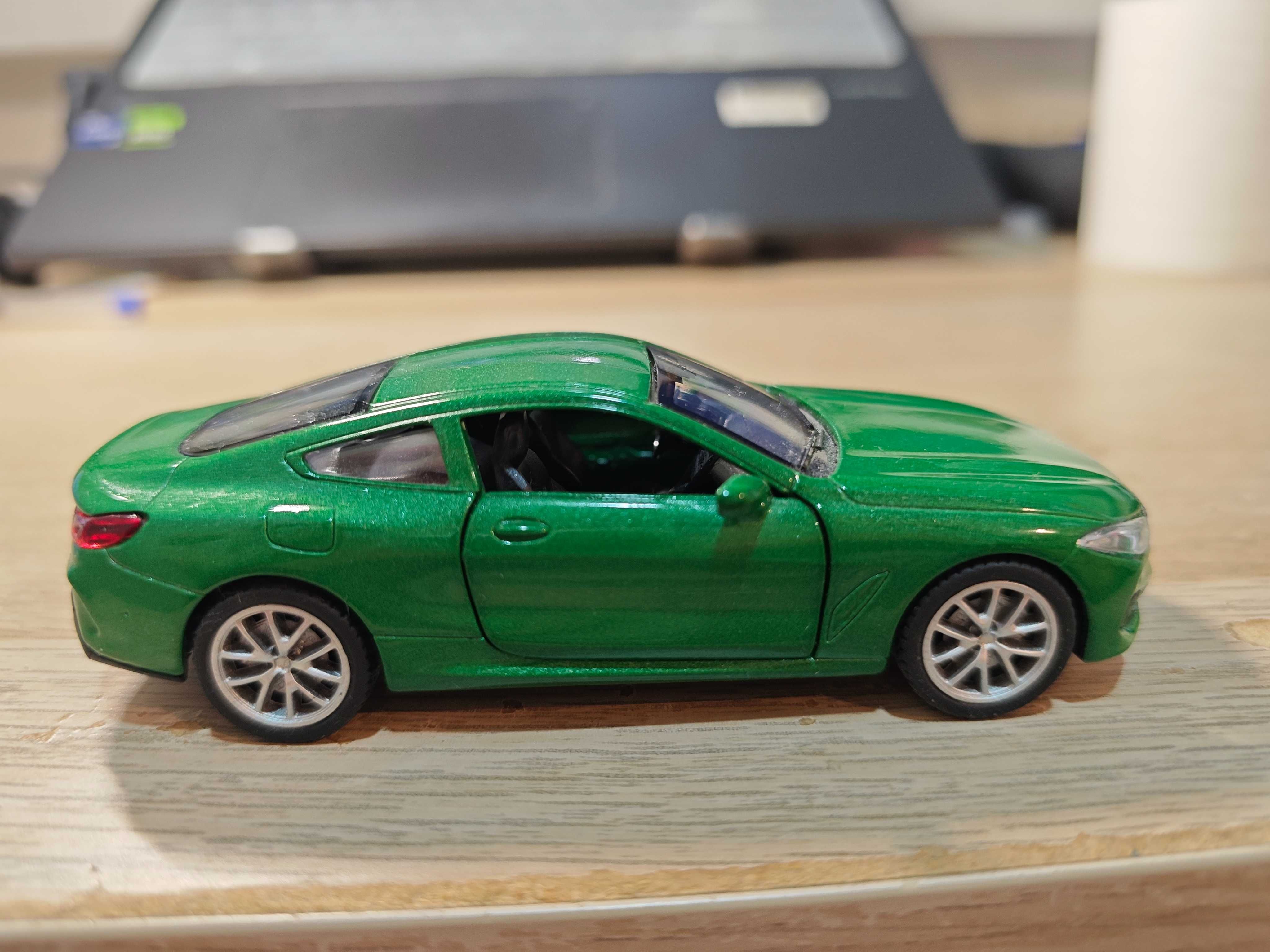 Miniatura BMW 8 series
