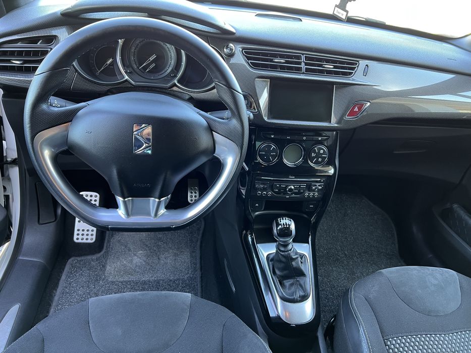 Citroen ds3 1.6 benzyna 2011.  Bogata wersja!