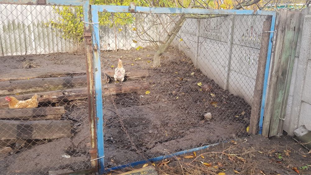 Продам металеву бочку 10кубів, та залізні секції