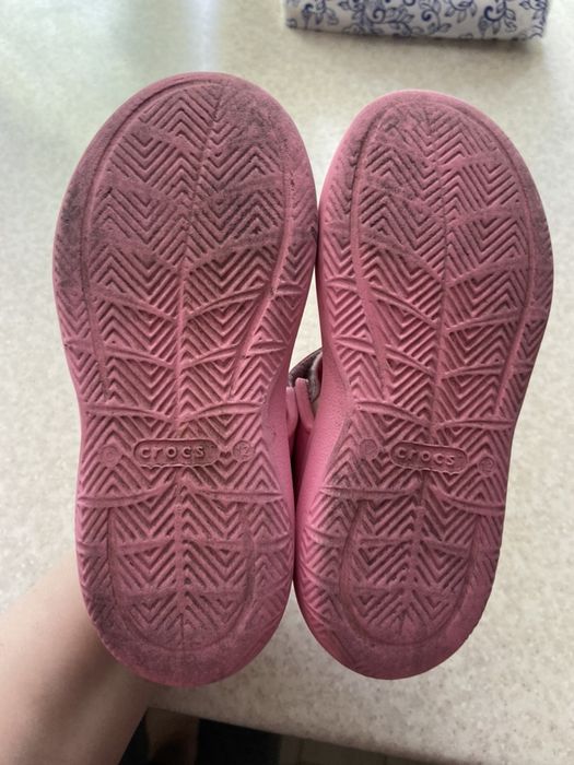 Босоножки crocs для девочки