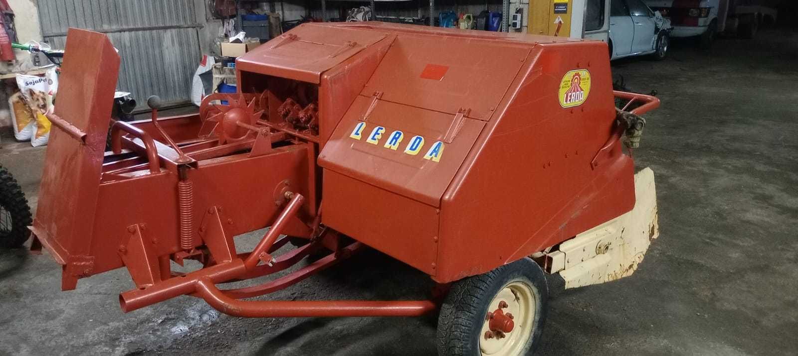 Enfardadeira Lerda 900L