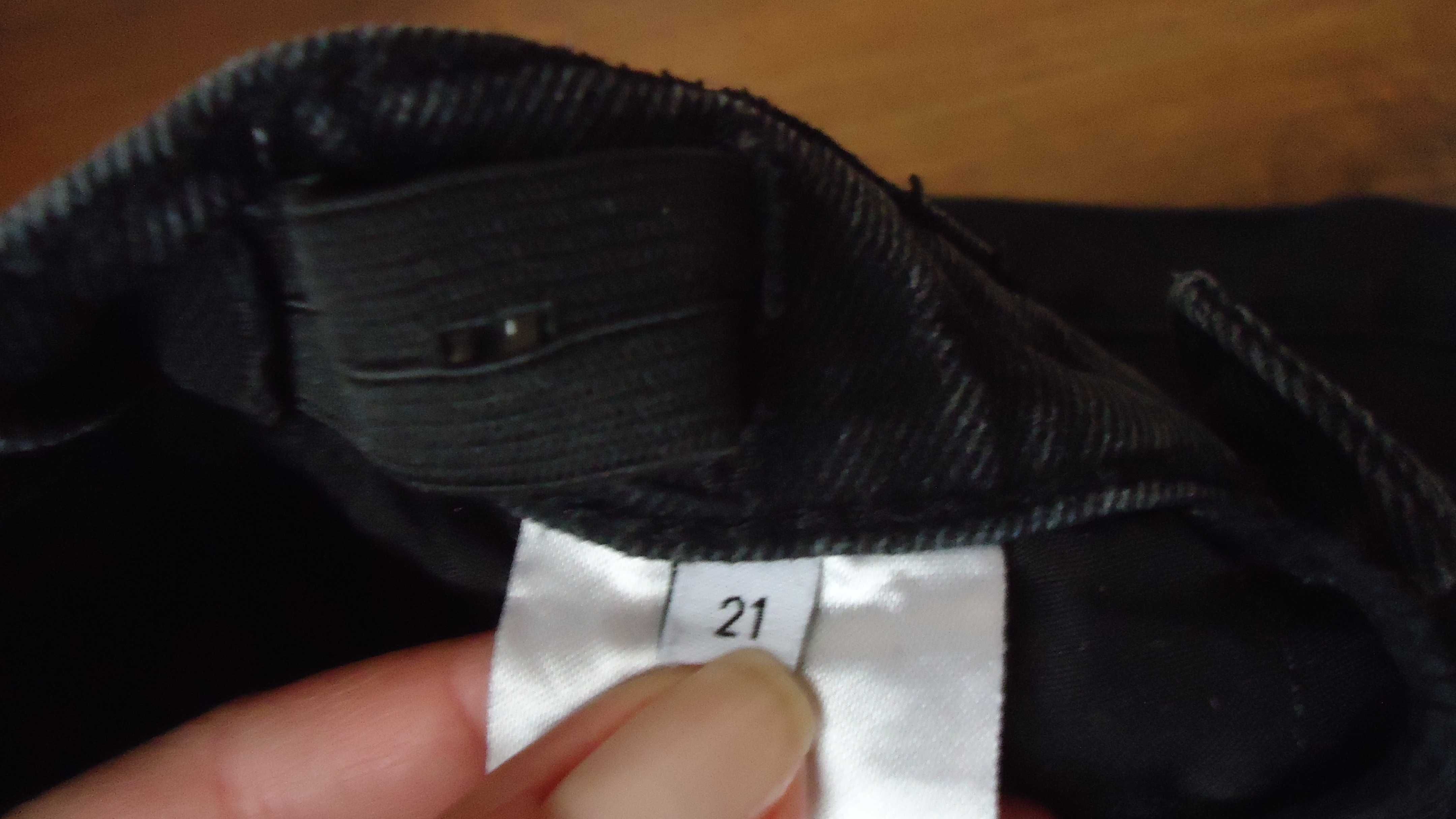 r.116/122 GRUNT jeansy czarne dżinsy wysoki stan dżinsy WIDE LEG