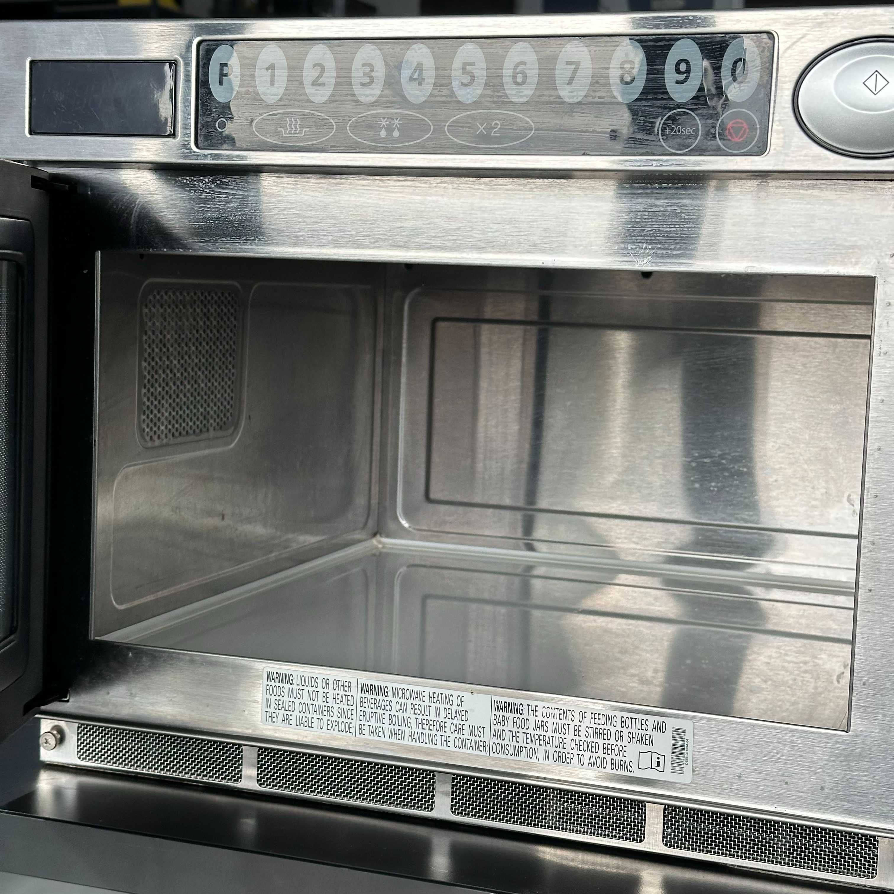 Kuchenka mikrofalowa duża Profesjonalna 1500 W – stal nierdzewna