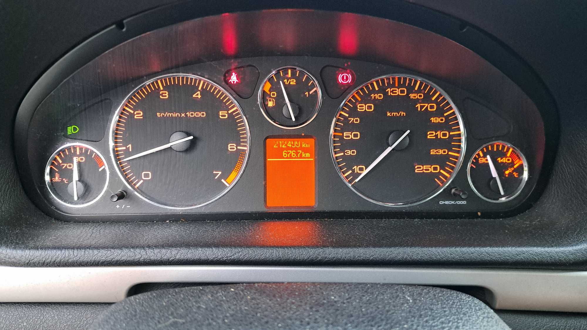 Peugeot 407, 1,8PB, 2005, 212,5 tys km, 5900PLN